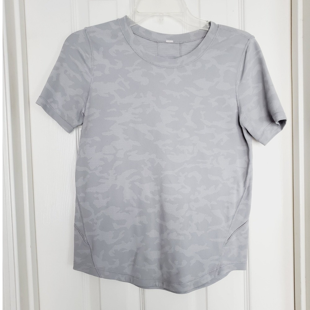Lululemon Swiftly Tech Short Sleeve Crew Grey Camo Athletic Gym Shirt Size‎ S?